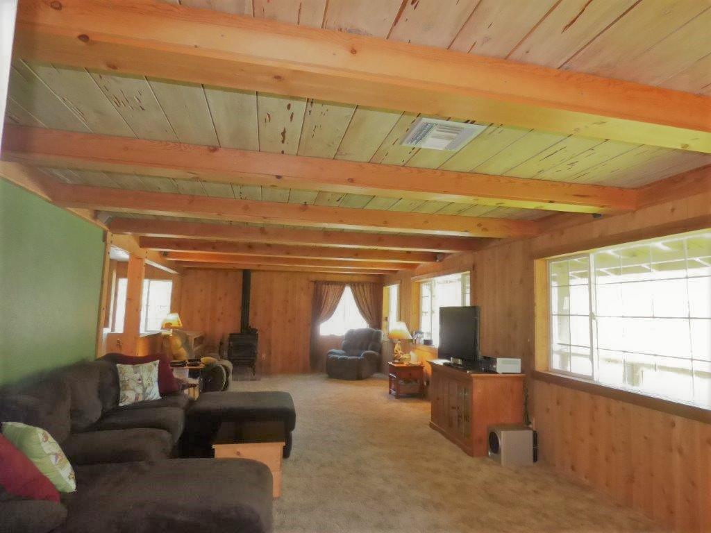 1068 Wards Creek Road Rogue River, OR 97537 - Photo 19 of 57 P1050160Southern Oregon Homes 10