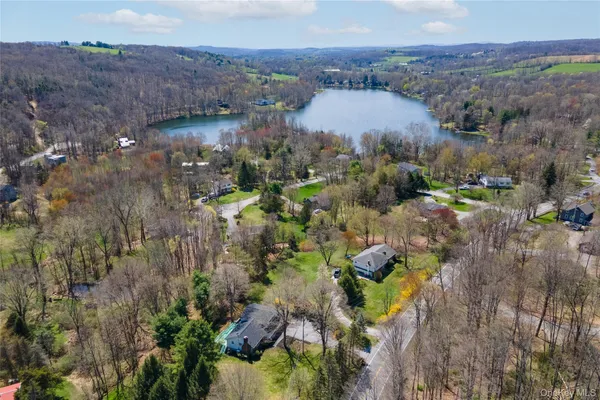$565,000 | 2790 Salt Point Turnpike, Clinton Corners, NY 12514