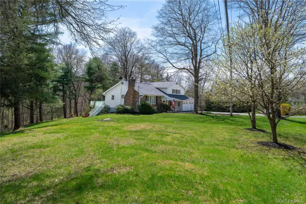 $565,000 | 2790 Salt Point Turnpike, Clinton Corners, NY 12514