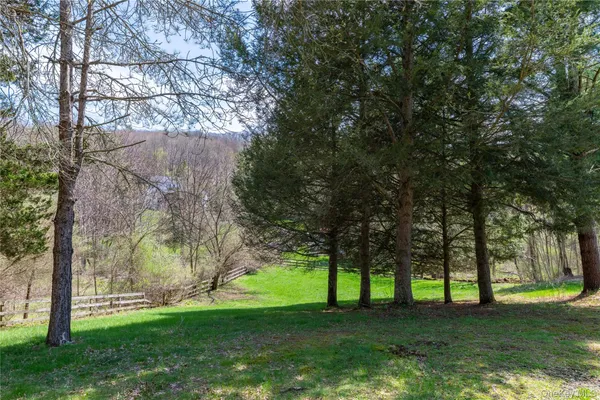 $565,000 | 2790 Salt Point Turnpike, Clinton Corners, NY 12514