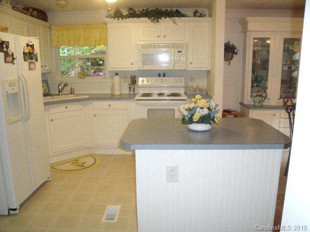 8093 Buck Creek Road Marion, NC 28752 - Photo 15 of 30 Gallery Image 15