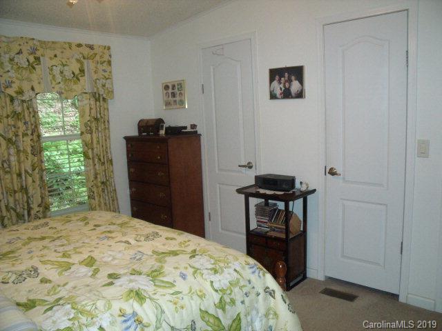 8093 Buck Creek Road Marion, NC 28752 - Photo 24 of 30 Gallery Image 24