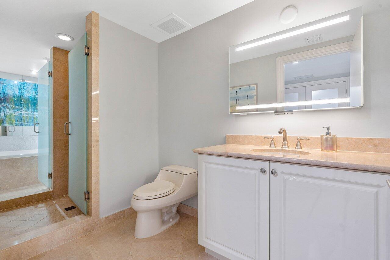 200 East Palmetto Park Road, Unit 401 Boca Raton, FL 33432 - Photo 20 of 52 "His" Bathroom