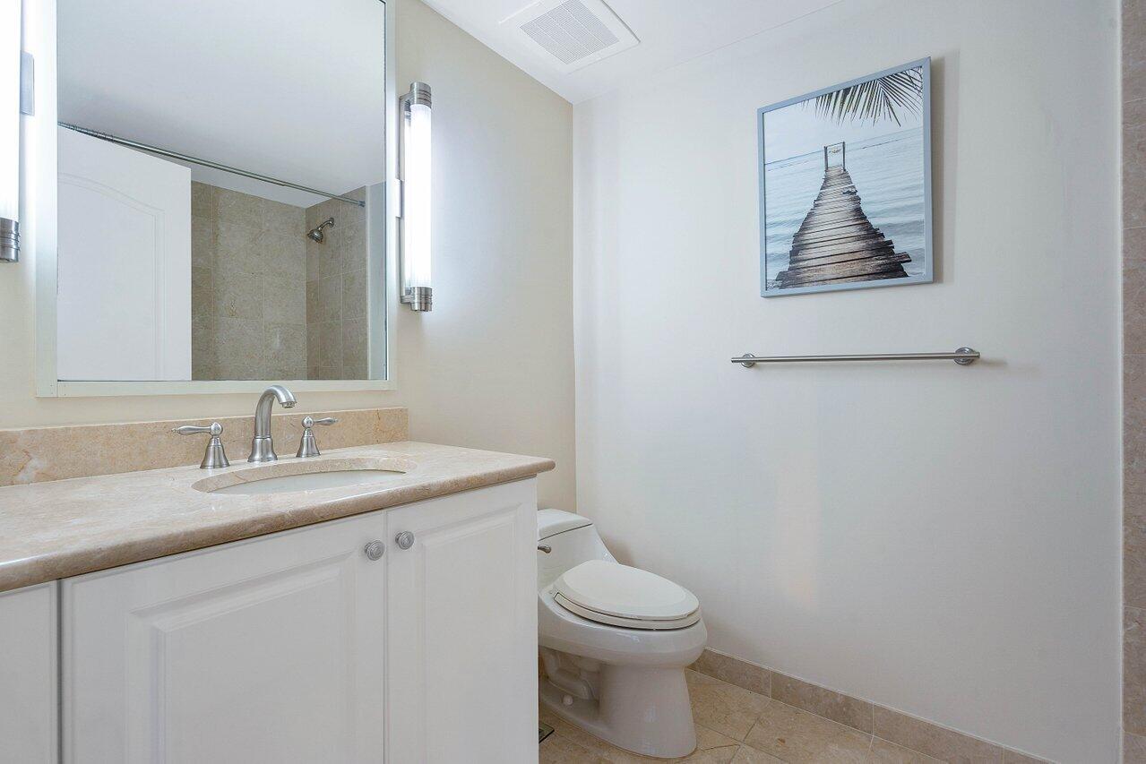 200 East Palmetto Park Road, Unit 401 Boca Raton, FL 33432 - Photo 24 of 52 2nd Bath (Ensuite)