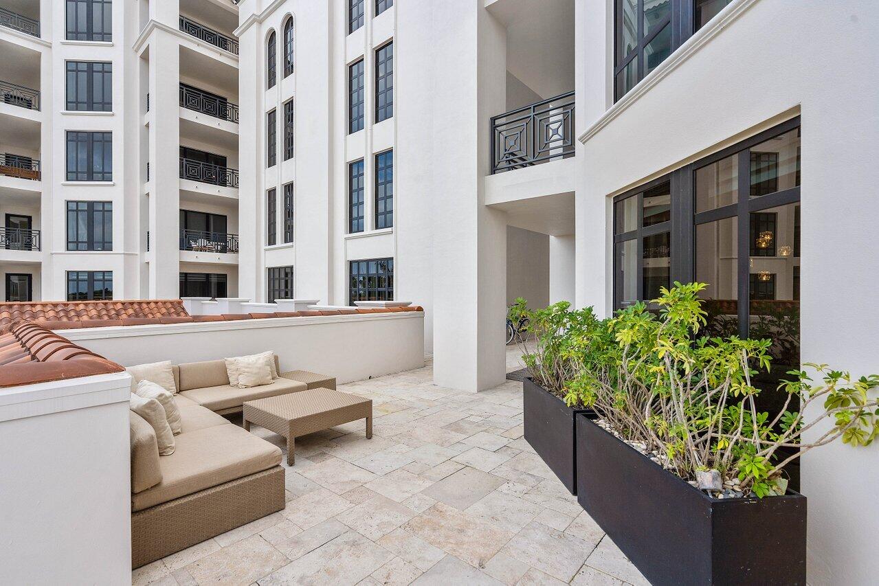 200 East Palmetto Park Road, Unit 401 Boca Raton, FL 33432 - Photo 27 of 52 Outside Terrace
