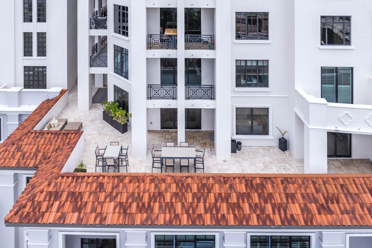 200 East Palmetto Park Road, Unit 401 Boca Raton, FL 33432 - Photo 29 of 52 Giant Balcony