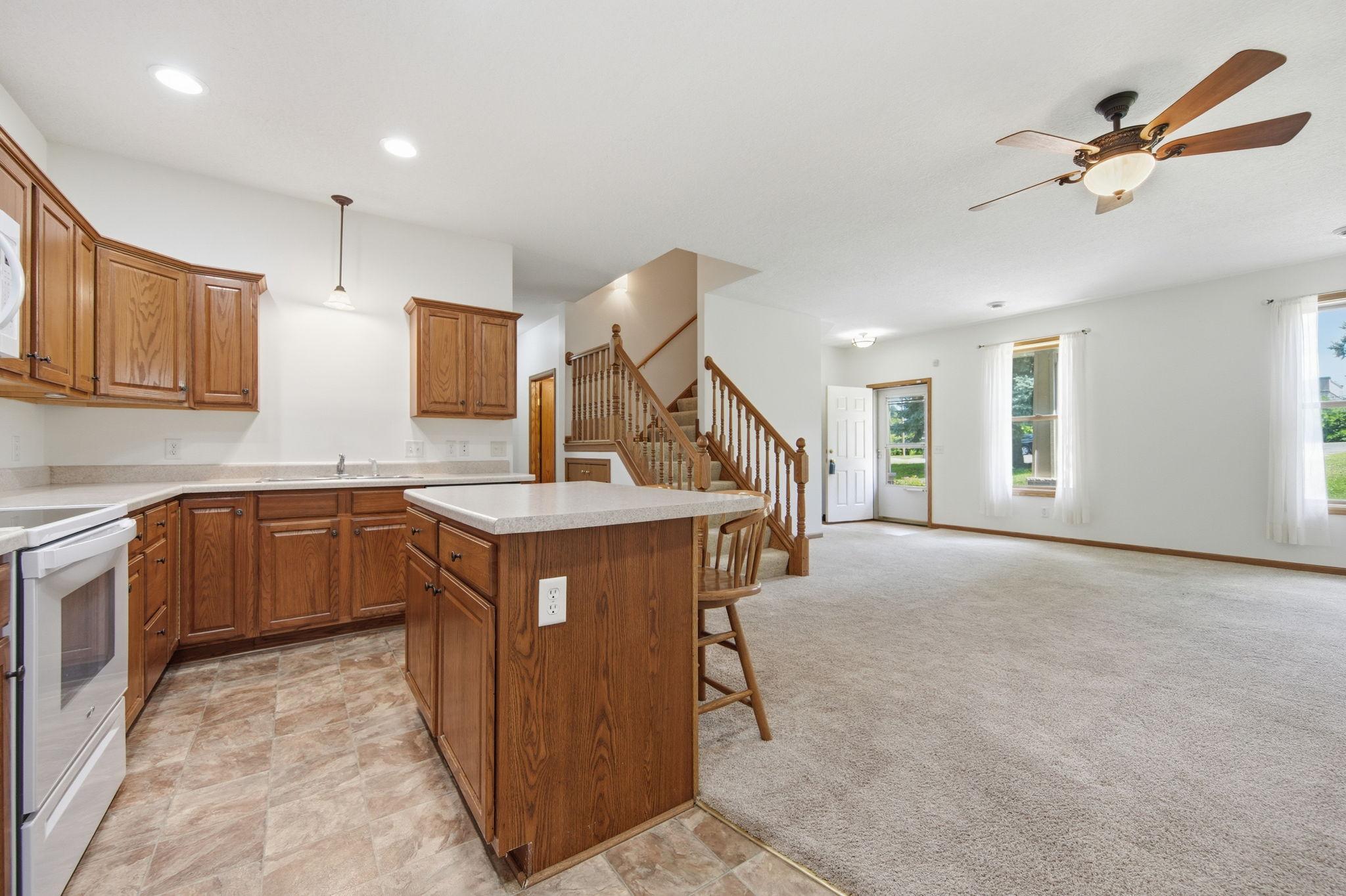 797 Parkside Lane Columbia Heights, MN 55421 - Photo 10 of 37