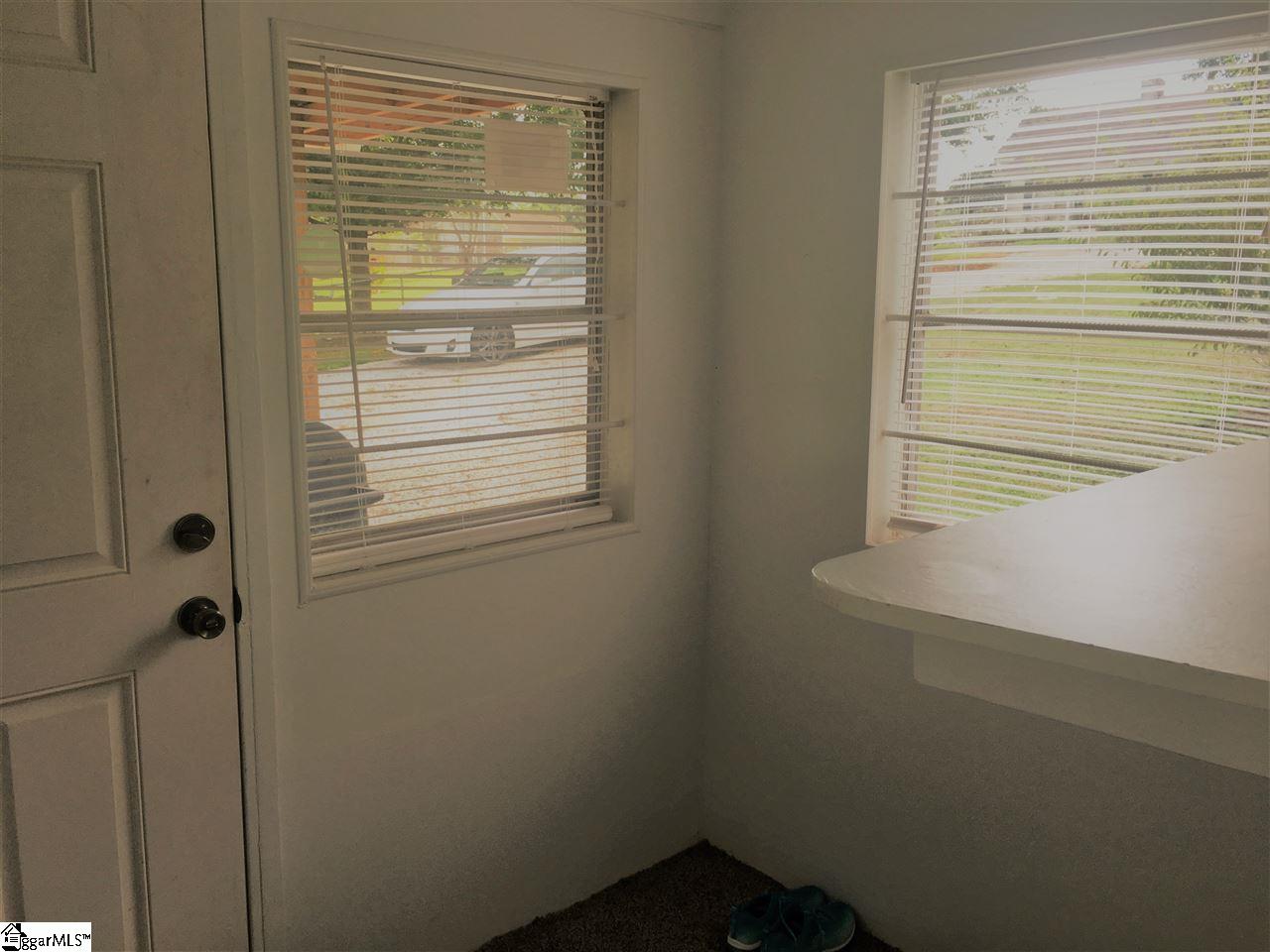 195 State Rd S-42-1903 Cowpens, SC 29330 - Photo 6 of 7