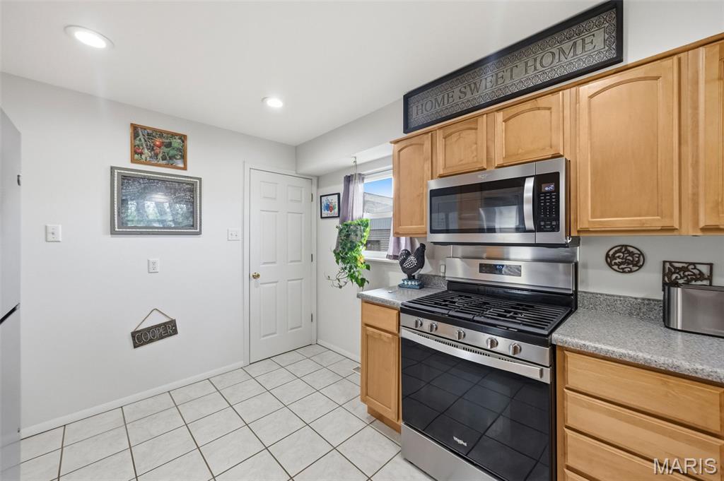 509 Aqua Ridge Drive St. Louis, MO 63129 - Photo 12 of 27