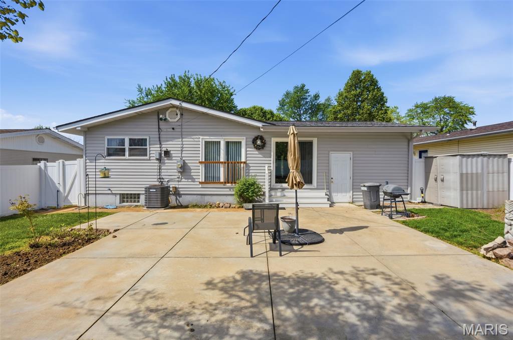 509 Aqua Ridge Drive St. Louis, MO 63129 - Photo 22 of 27