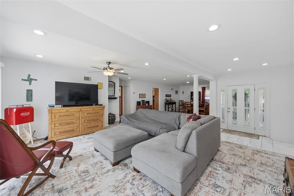 509 Aqua Ridge Drive St. Louis, MO 63129 - Photo 6 of 27