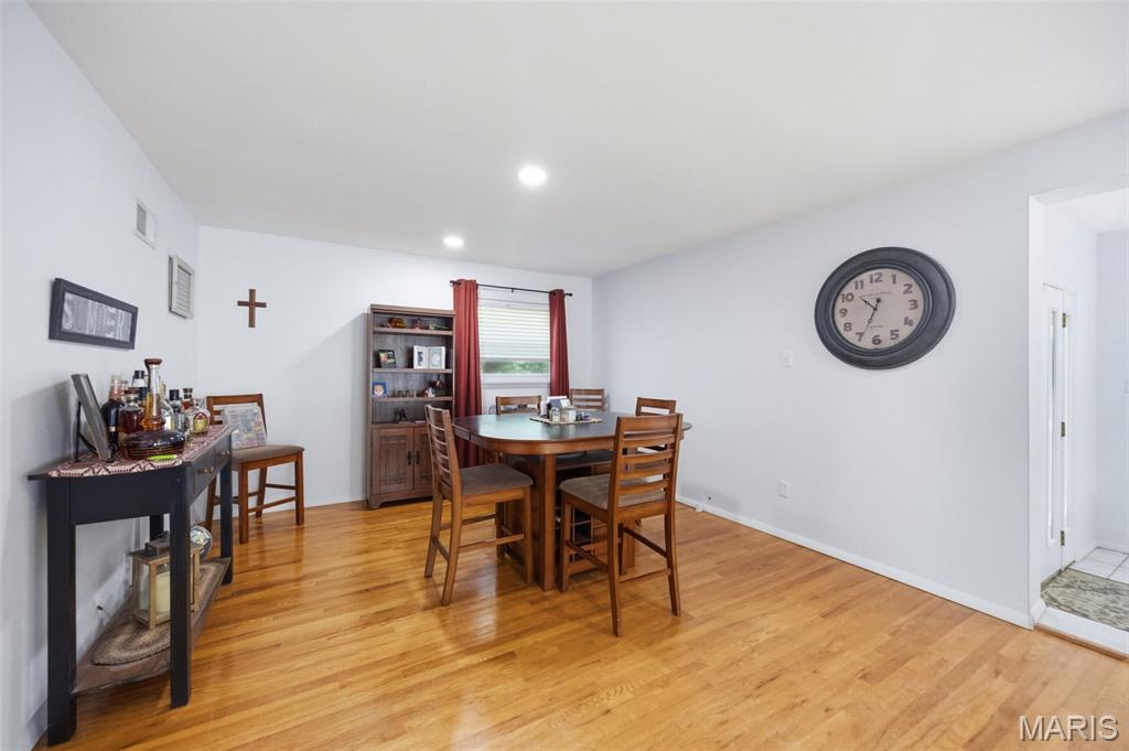 509 Aqua Ridge Drive St. Louis, MO 63129 - Photo 8 of 27