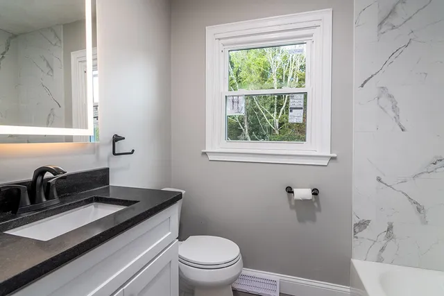 $499,000 | 19 Nichols Lane, Westerly, RI 02891