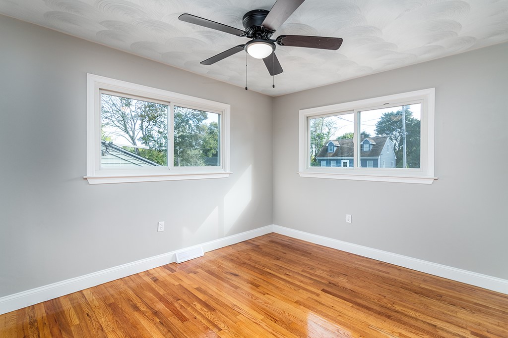 19 Nichols Lane Westerly, RI 02891 - Photo 15 of 26