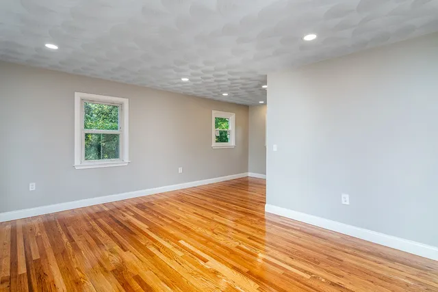 $499,000 | 19 Nichols Lane, Westerly, RI 02891