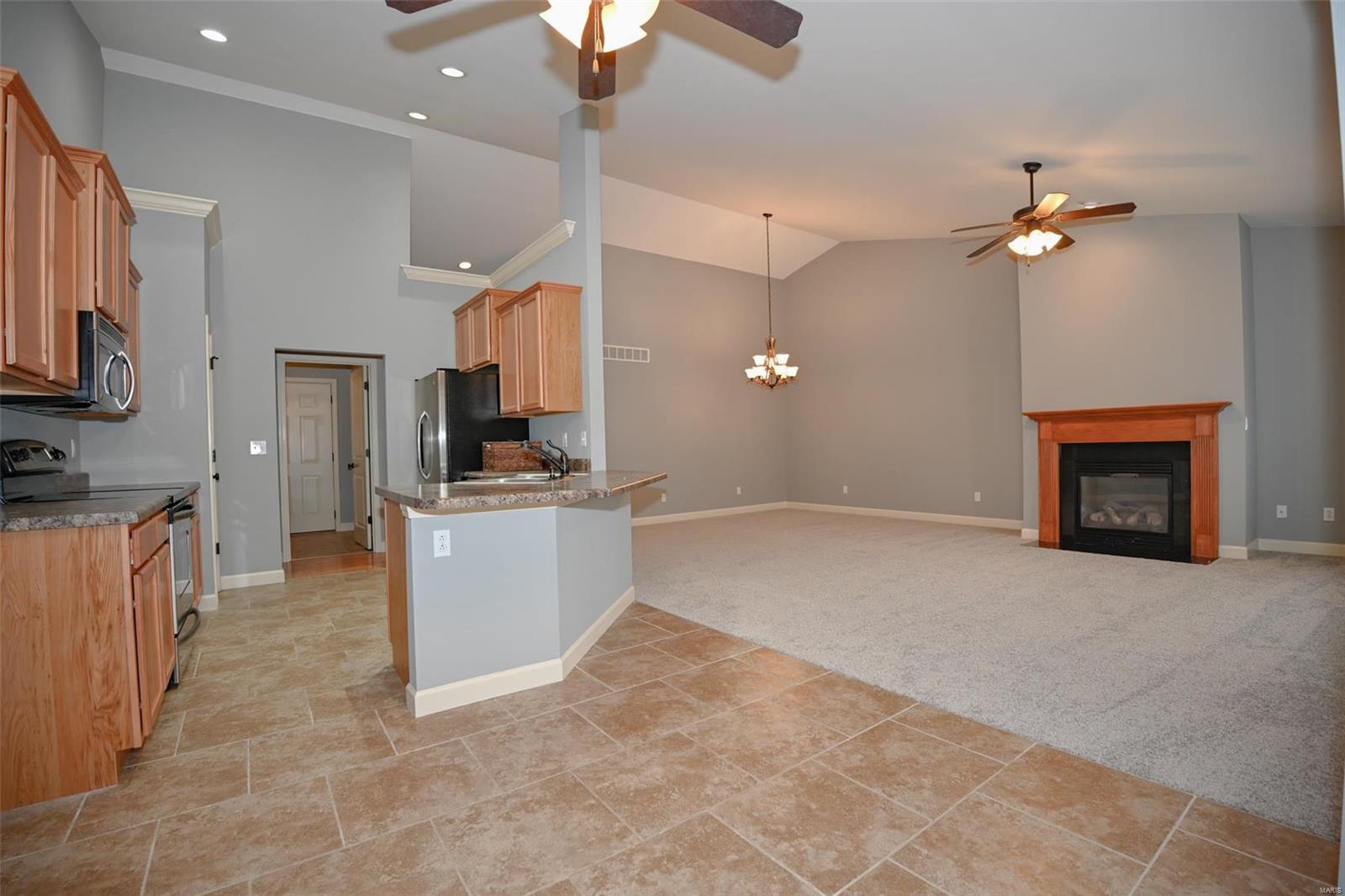 115 Briar Ridge Maryville, IL 62062 - Photo 8 of 38 Gallery Image 8