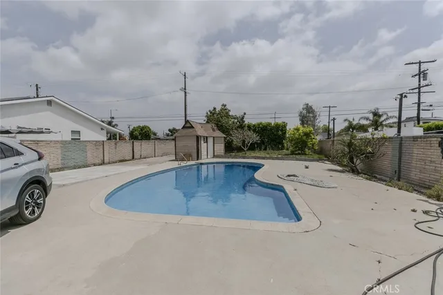 a view of a terrace with yard