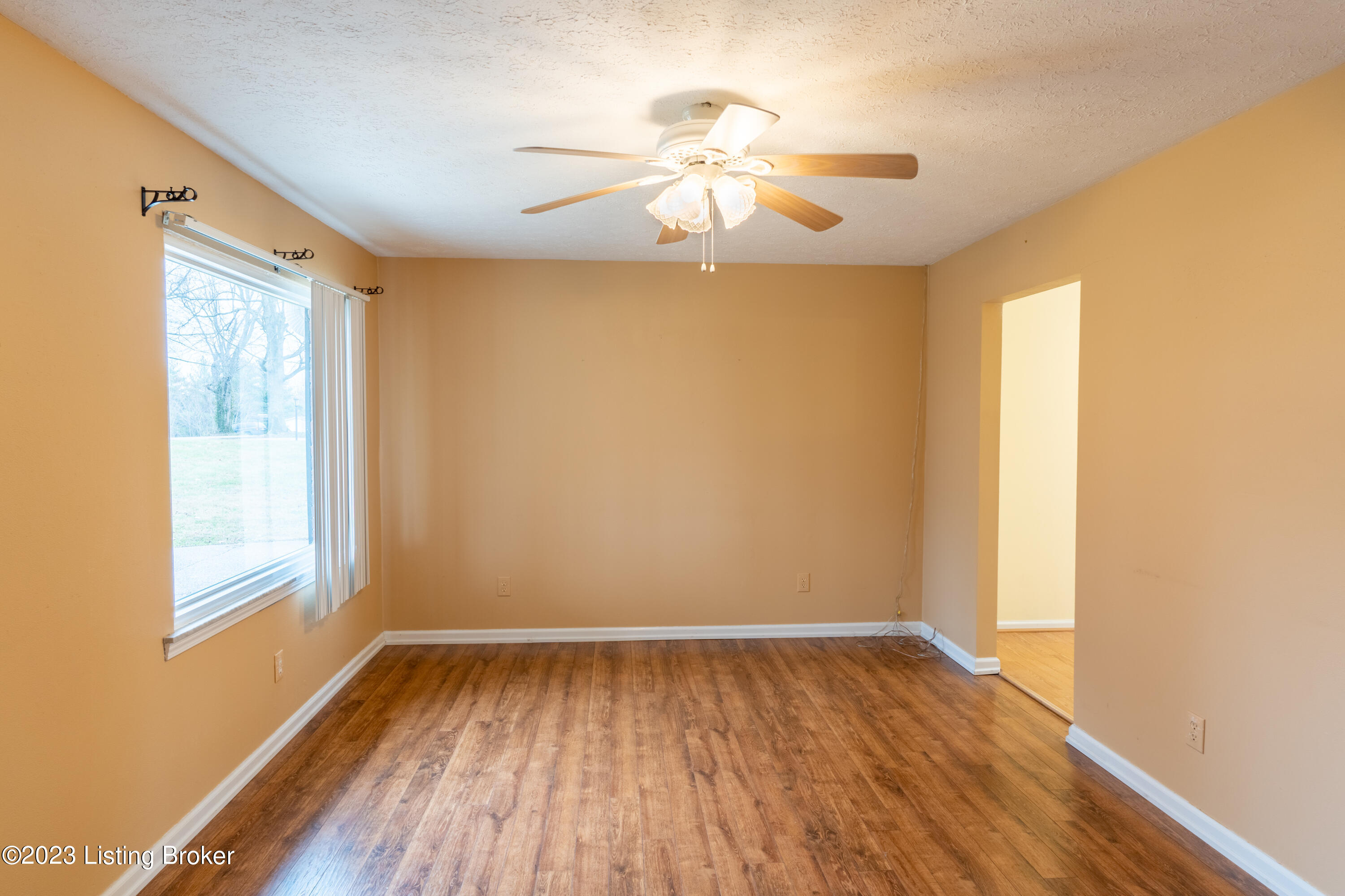 243 McCormack Road Waddy, KY 40076 - Photo 34 of 58 Living Room