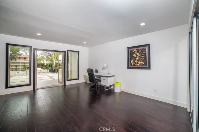 $16,000 | 15373 Valley Vista Boulevard, Sherman Oaks, CA 91403