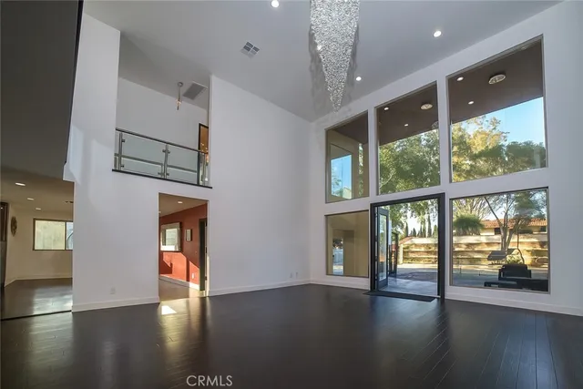 $16,000 | 15373 Valley Vista Boulevard, Sherman Oaks, CA 91403