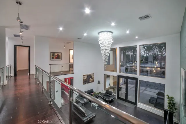 $16,000 | 15373 Valley Vista Boulevard, Sherman Oaks, CA 91403