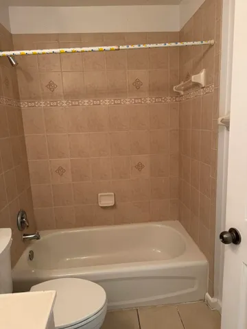 a view of a tennis court