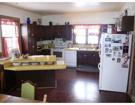 18075 Roosevelt Road South Bend, IN 46614 - Photo 4 of 7 Gallery Image 4