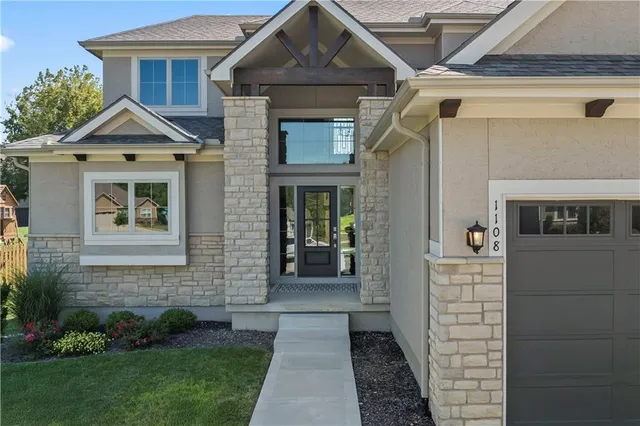 $640,000 | 1108 Southwest Whispering Willow Way, Blue Springs, MO 64064