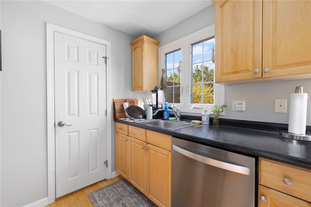 5804 Post Road, Unit 2 Warwick, RI 02818 - Photo 9 of 28 Kitchen