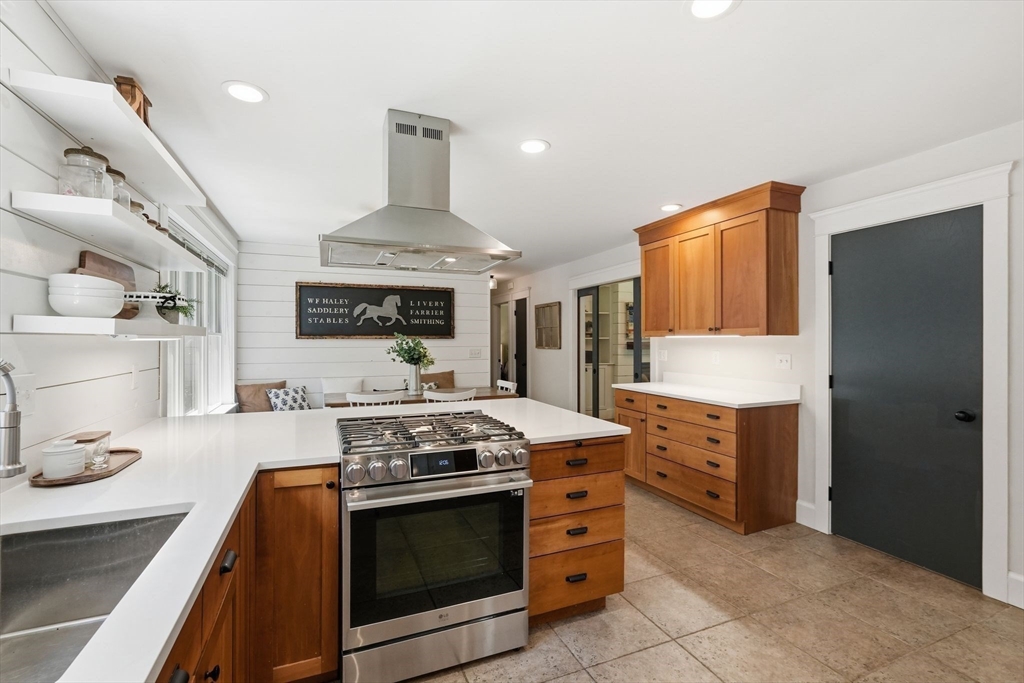 409 Henry Street Amherst, MA 01002 - Photo 15 of 42