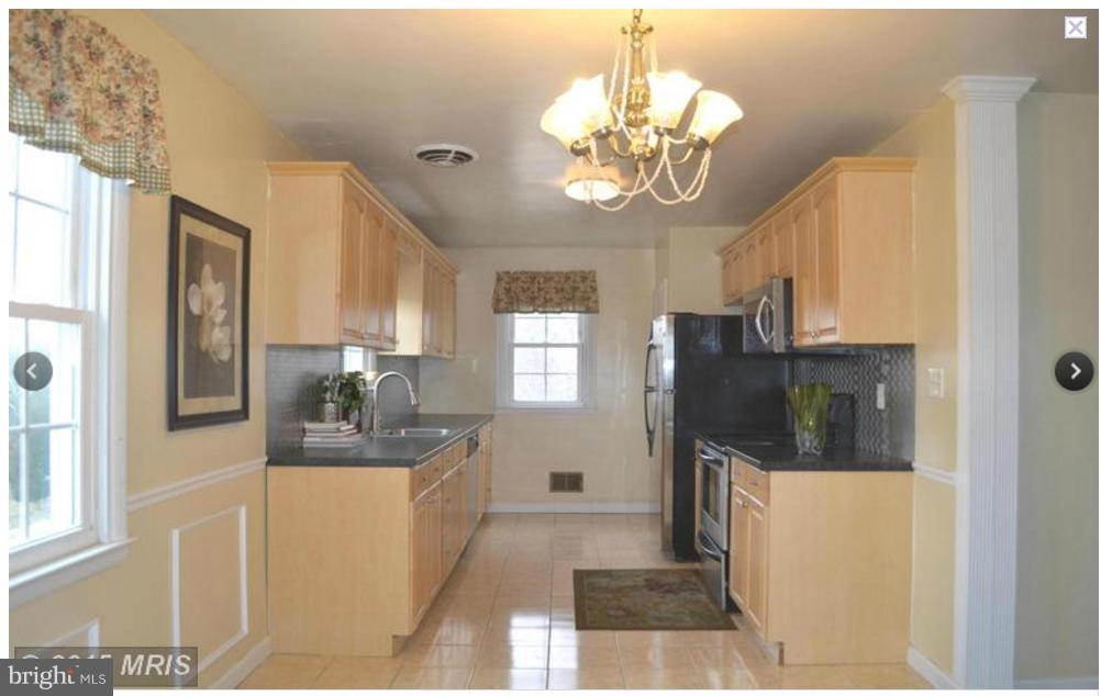 8319 Dogwood Road Baltimore, MD 21244 - Photo 14 of 24 Kitchen
