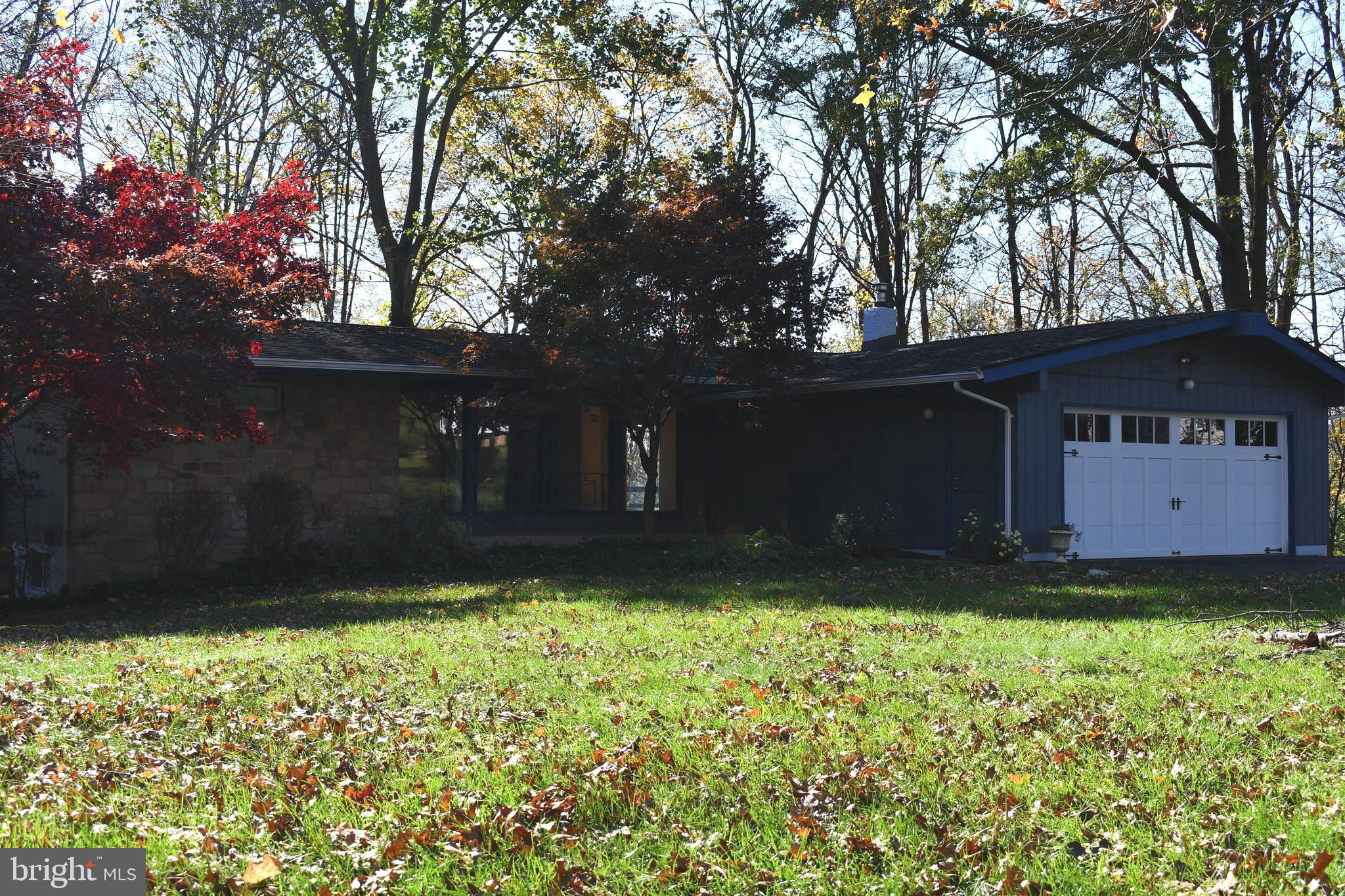 118 Bruce Road Washington Crossing, PA 18977 - Photo 3 of 20 Gallery Image 3