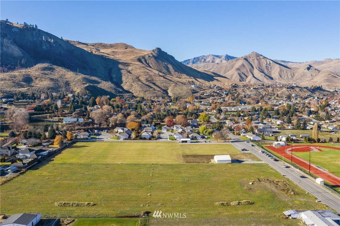 1101-1105 Red Apple Road Wenatchee, WA 98801 - Photo 9 of 9 Gallery Image 9