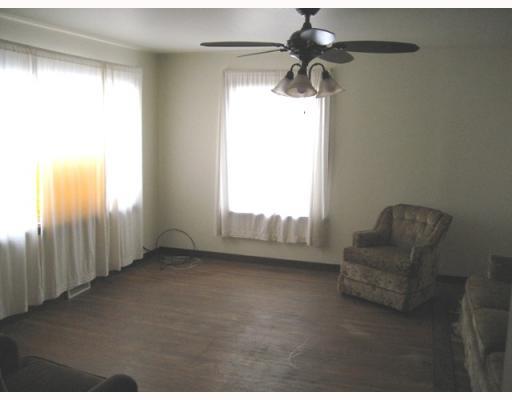 243 Schawl Road Templeton, PA 16259 - Photo 3 of 6 Living Room.