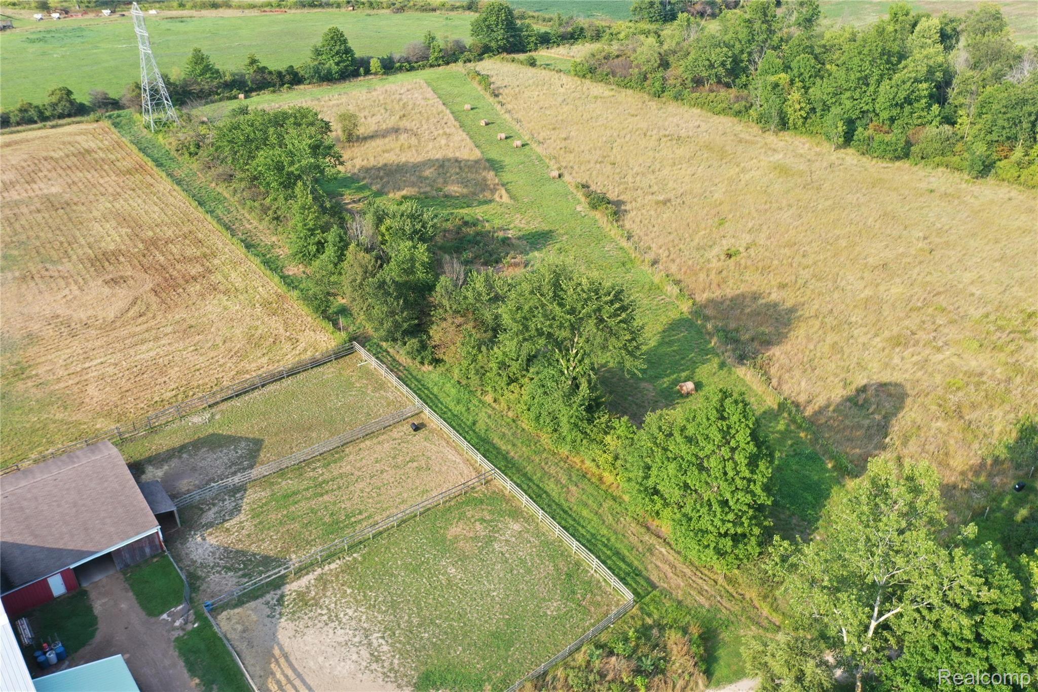 5675 Hessen Road Casco, MI 48064 - Photo 13 of 47 DJI_0107.JPG