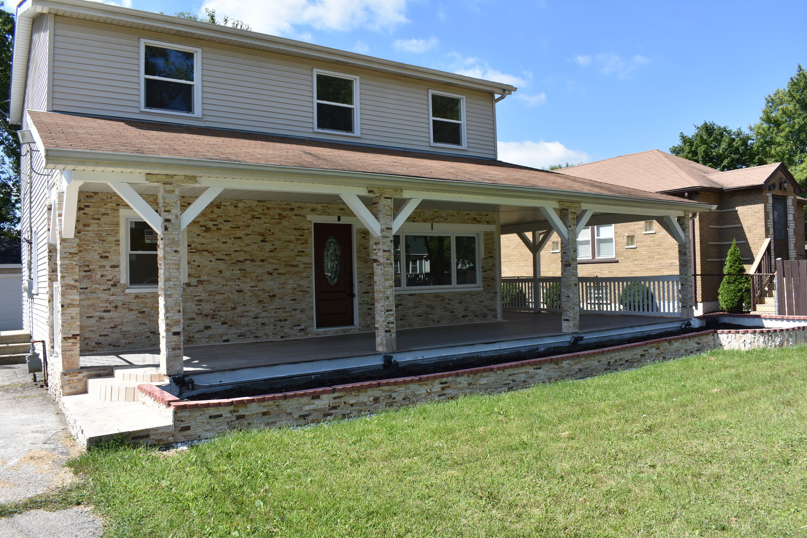 6945 West Avon Avenue Chicago Ridge, IL 60415 - Photo 2 of 34