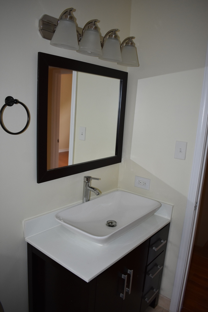 6945 West Avon Avenue Chicago Ridge, IL 60415 - Photo 27 of 34