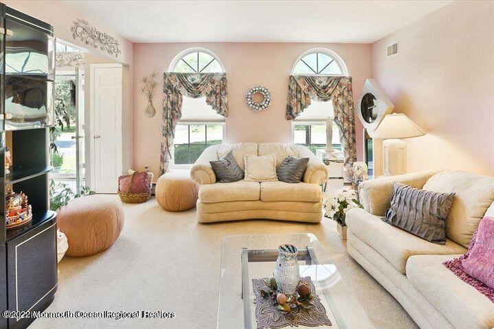 391 Meadowood Road Jackson, NJ 08527 - Photo 8 of 30 Living Room