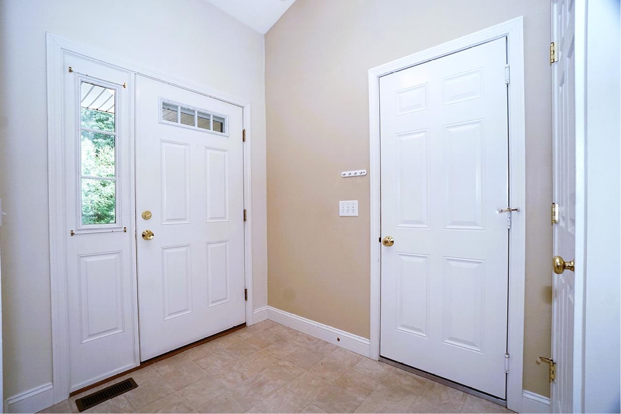 136 Hall Road Fremont, NH 03044 - Photo 11 of 47