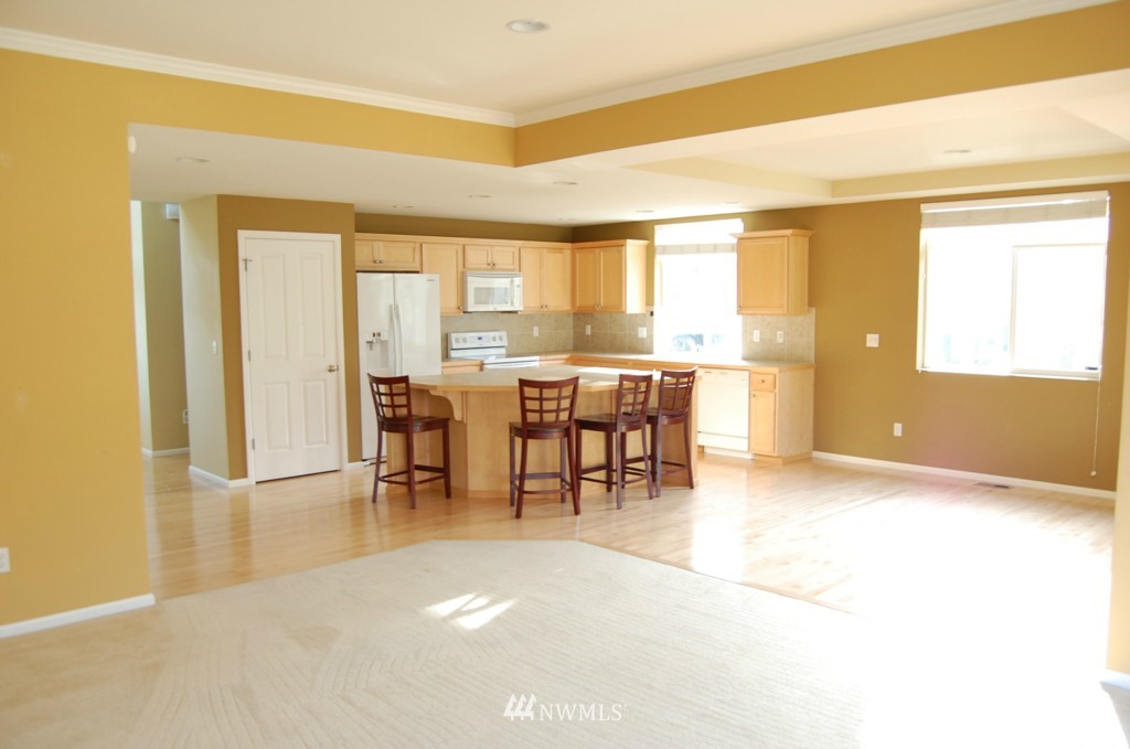 17216 164th Way Southeast Renton, WA 98058 - Photo 5 of 17