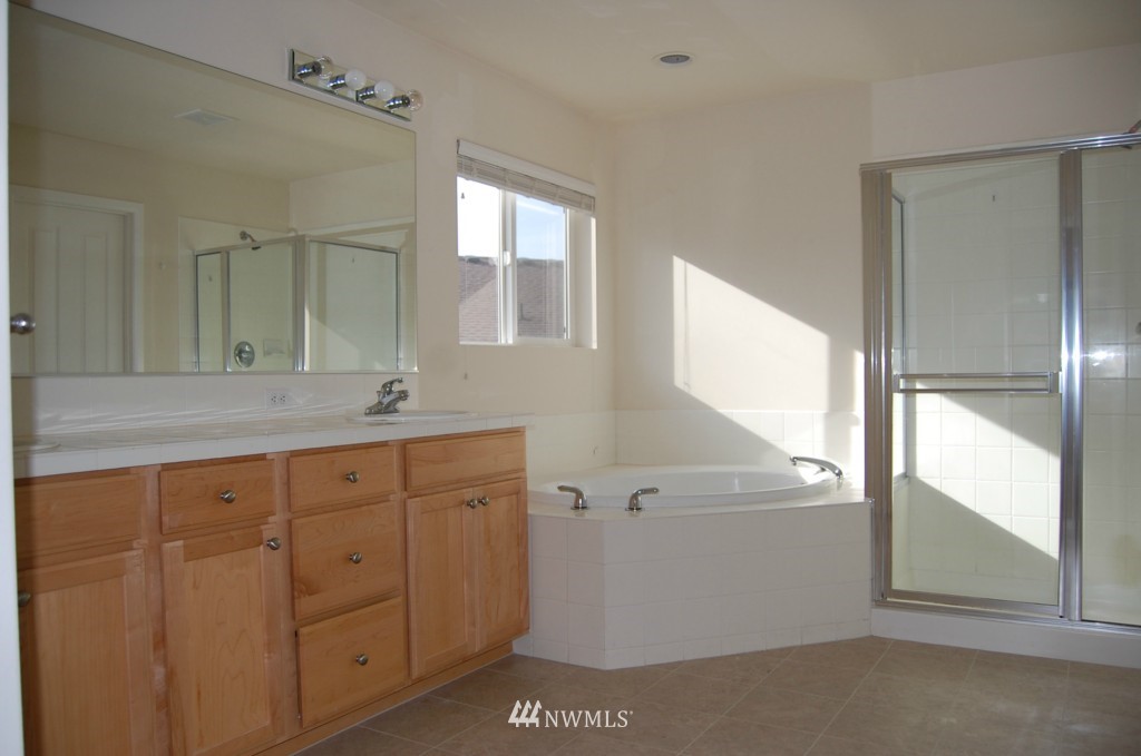 17216 164th Way Southeast Renton, WA 98058 - Photo 10 of 17