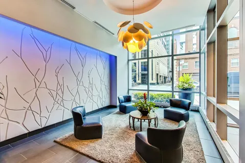 $2,700,000 | 110 West Superior Street, Unit 2200, Chicago, IL 60654