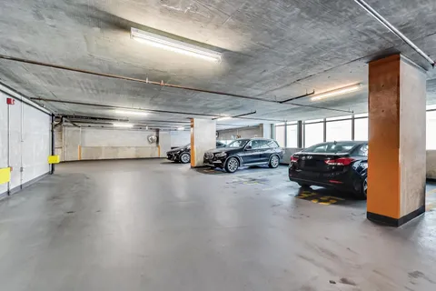 $2,700,000 | 110 West Superior Street, Unit 2200, Chicago, IL 60654