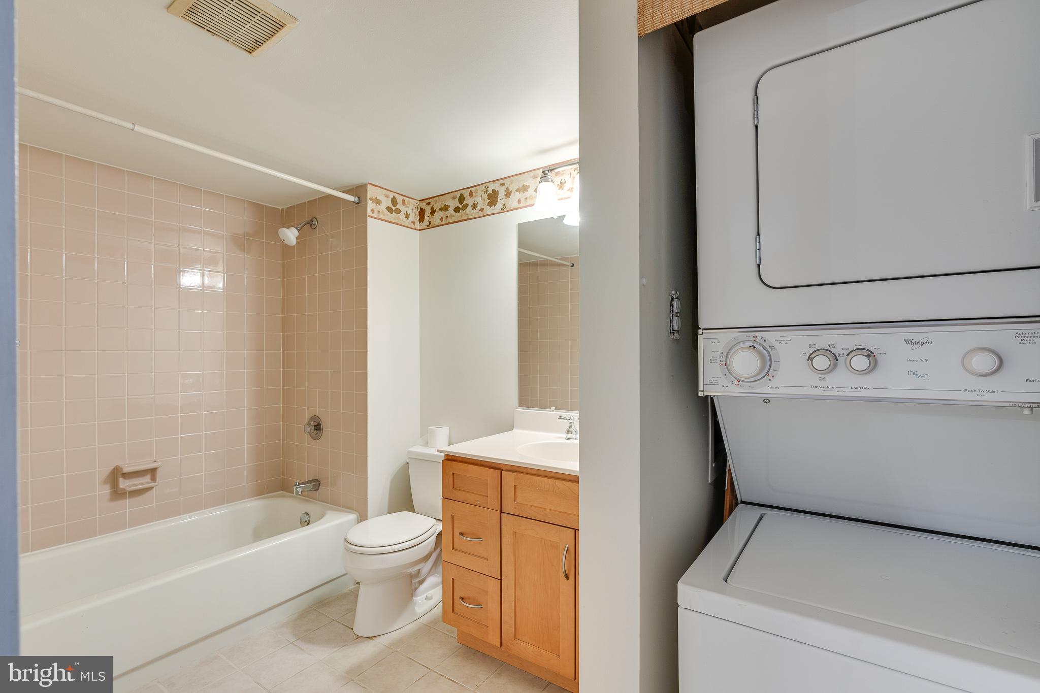 1420 Locust Street, Unit 10I Philadelphia, PA 19102 - Photo 21 of 28