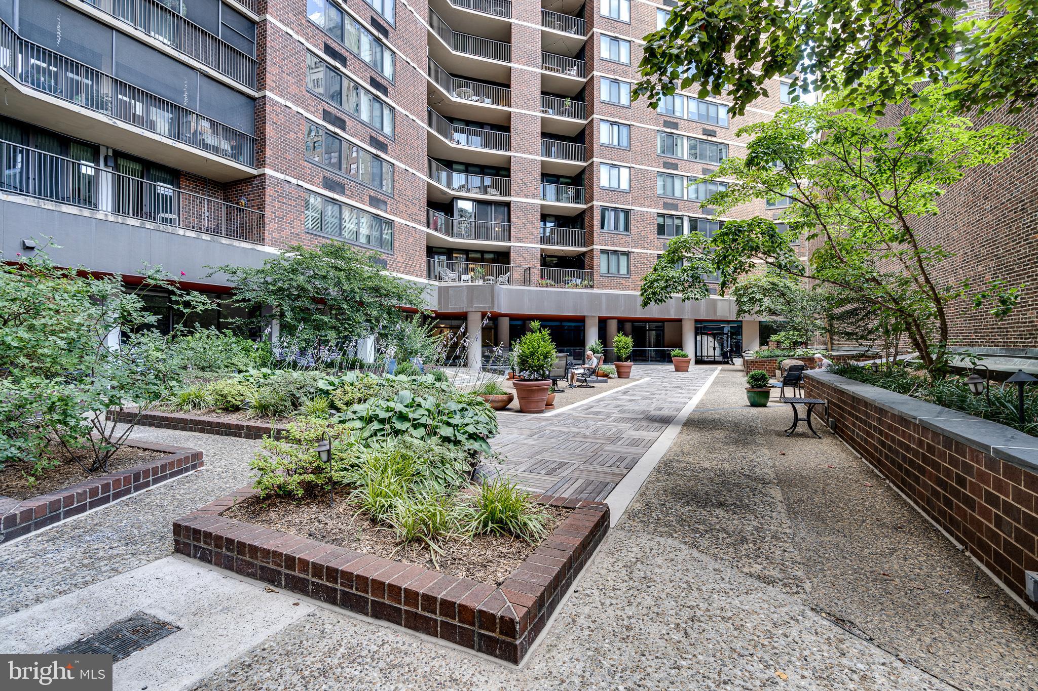 1420 Locust Street, Unit 10I Philadelphia, PA 19102 - Photo 24 of 28