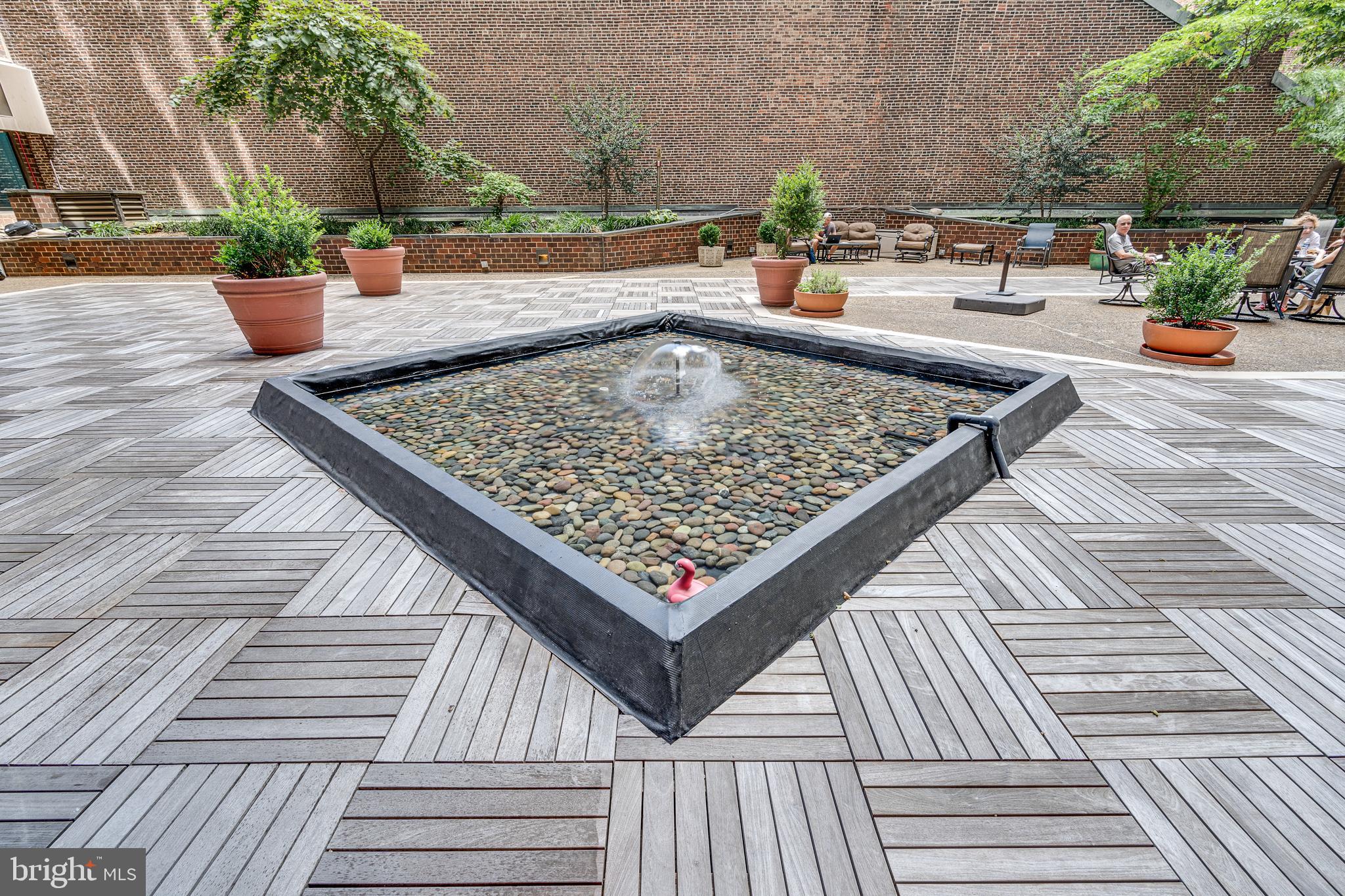 1420 Locust Street, Unit 10I Philadelphia, PA 19102 - Photo 25 of 28