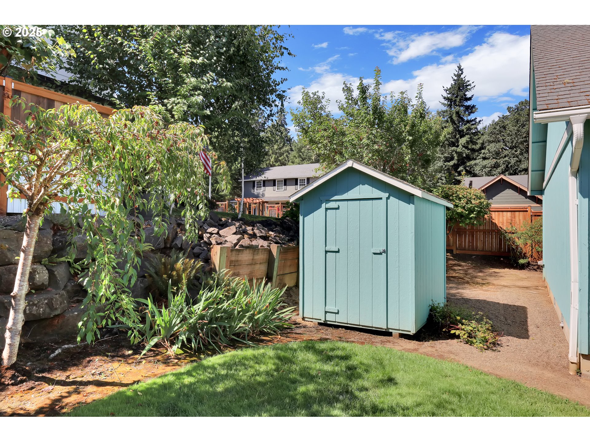 88075 9th Street Veneta, OR 97487 - Photo 40 of 45 a view of a house with a yard