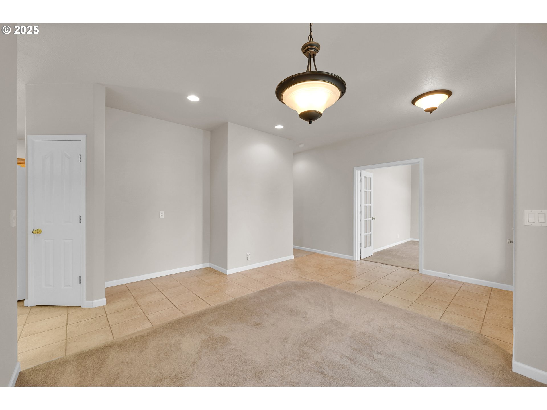 88075 9th Street Veneta, OR 97487 - Photo 7 of 45 a view of an empty room and wooden floor
