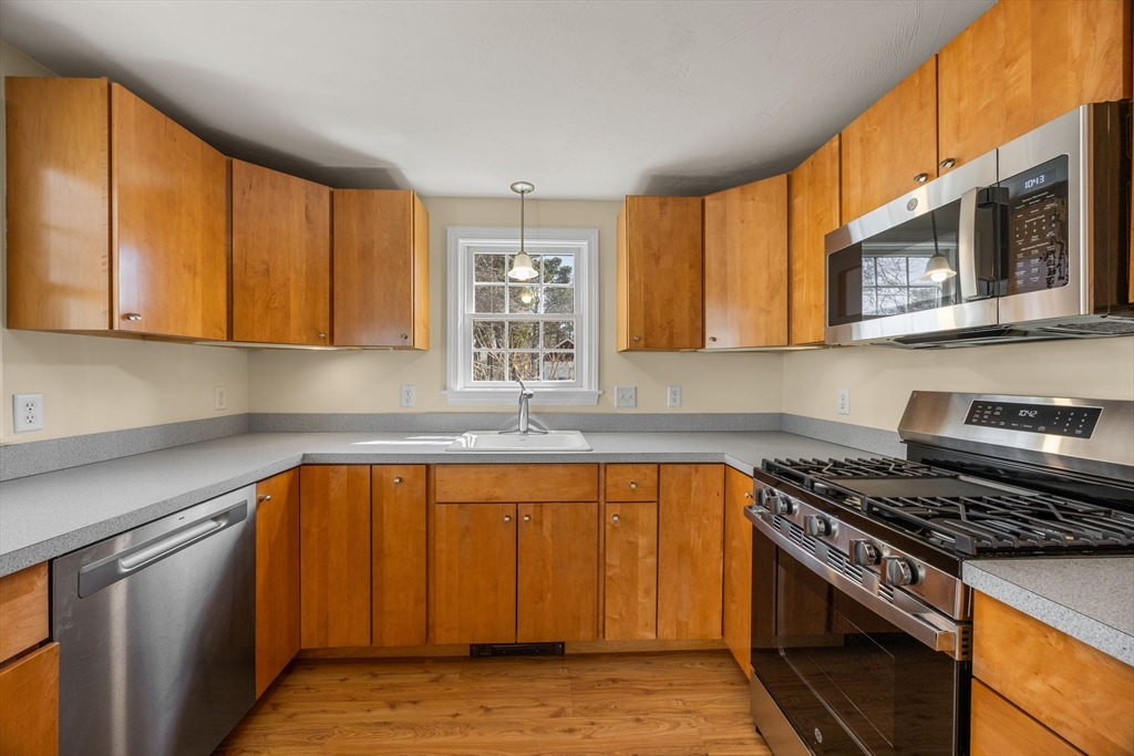 22 Manderville Road Harwich, MA 02671 - Photo 11 of 40