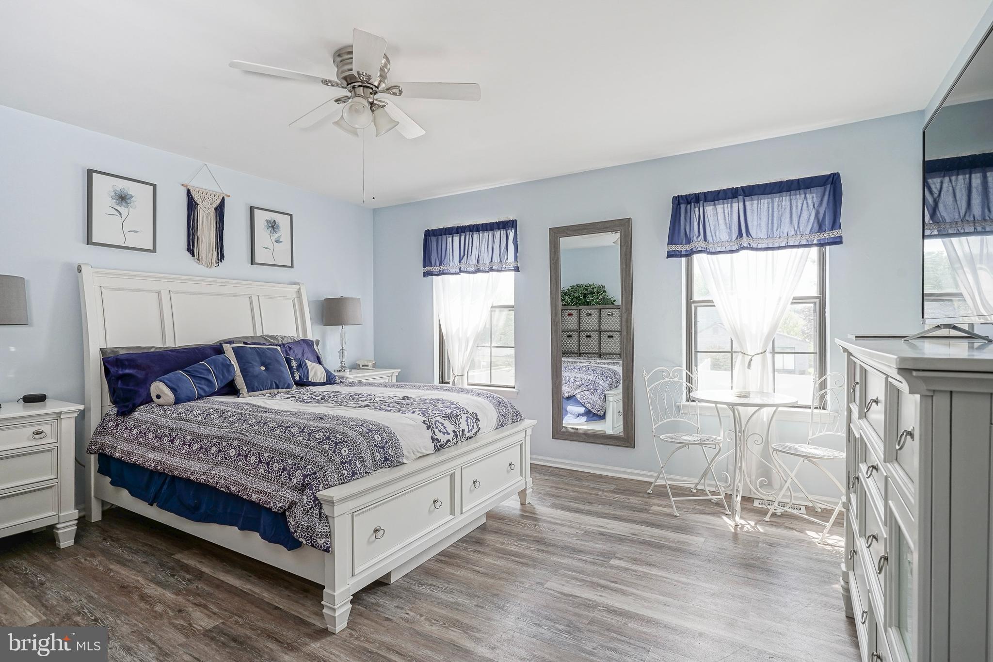 16 Scenic View Drive Sicklerville, NJ 08081 - Photo 21 of 38 a bedroom with a large bed and a window